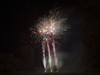 Xena Vuurwerk verzorgt sensationele vuurwerkshows als afsluiting op bruiloften en trouwerijen